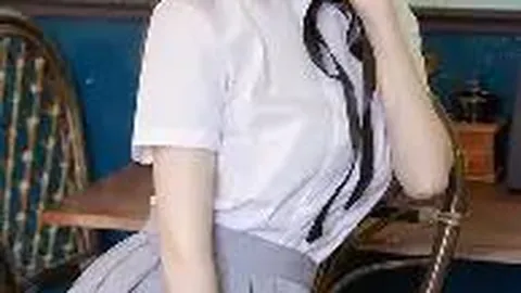 张庭12岁千金自拍夸美，曾遭网友吐槽外貌